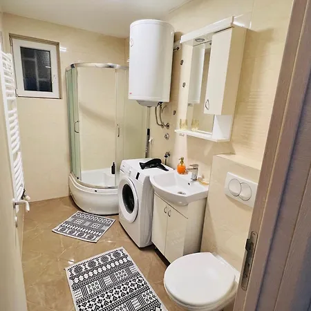 Aero Fly * 베오그라드